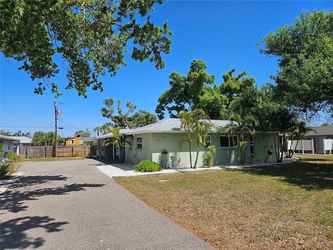 Building Photo - 105 Base Ave E