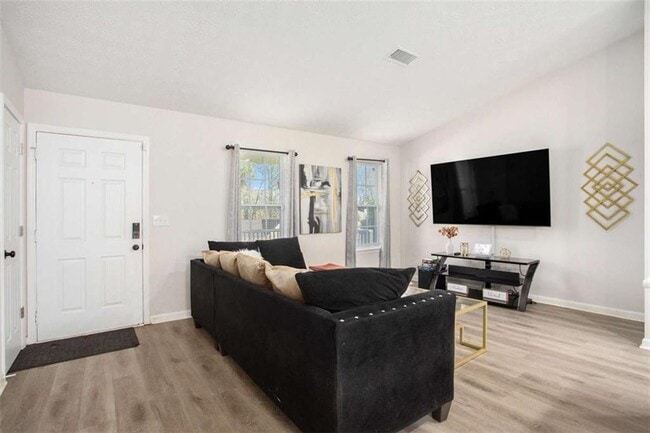 Photo - 5656 La Fleur Trail