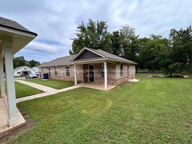 Photo - 1612 S P St