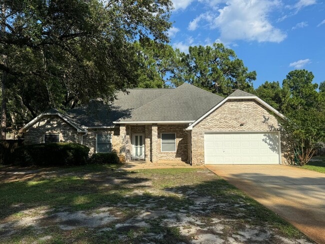 Photo - 64 Hampton Cir Casa