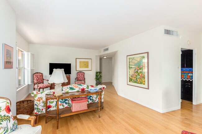 Photo - 2201 N Central Ave Unit 3D