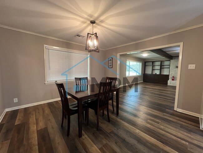 Photo - 616 Lakeshore Dr