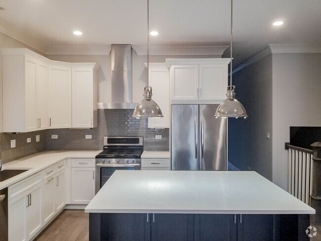 Building Photo - 1244 W Oakdale Ave Unit 1 Rental