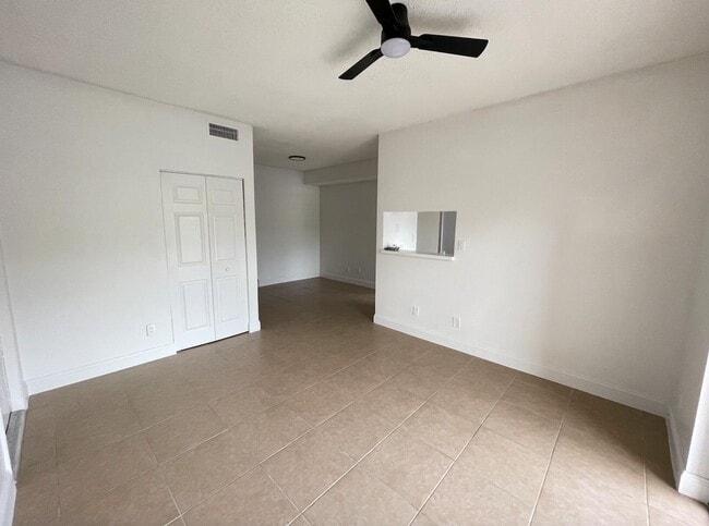 Photo - 720 Cypress Ln Unit F9