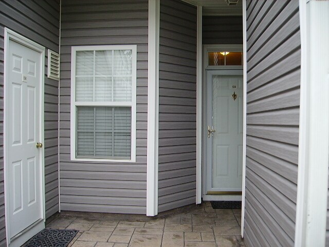 Photo - SPECIAL! Nicely furnished 3 bed/2 ba first floor condo in Arrowhead Point