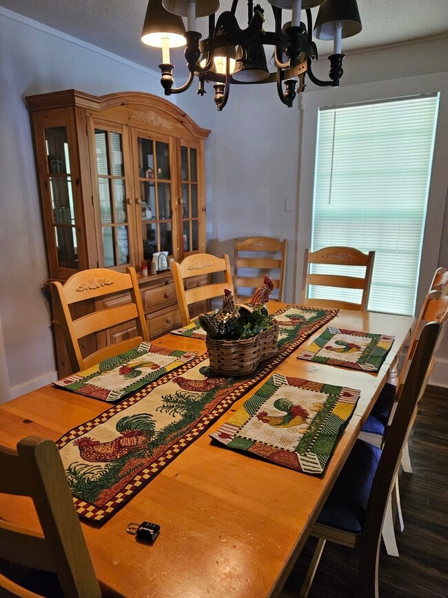 Photo - 205 E Ianthe St
