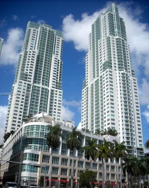 Building Photo - 244 Biscayne Blvd Unit 303