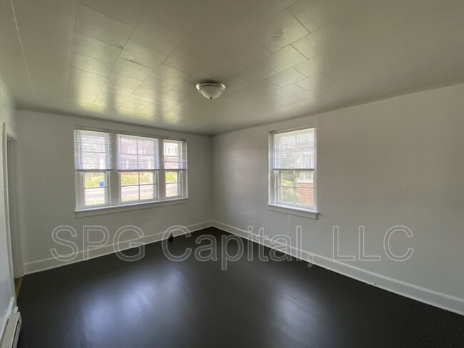 Photo - 2015 Market St Unit 1