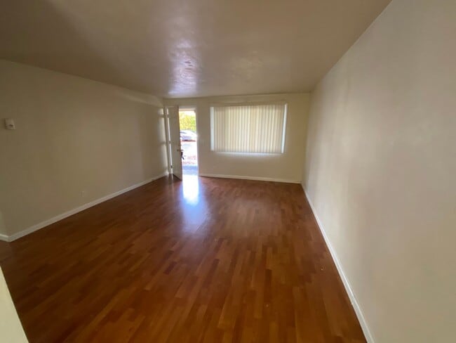 Photo - 1425 W 8th Ave Unit #04
