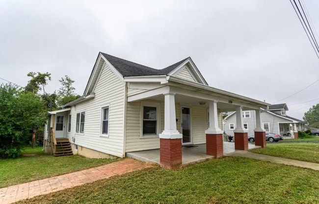 Photo - 1104 Tolleys Ln