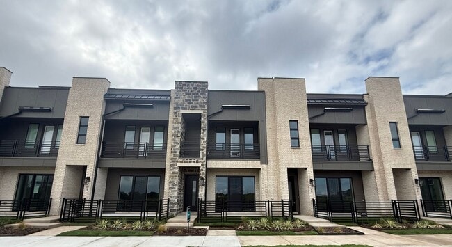 Photo - 1205 Doris May Dr