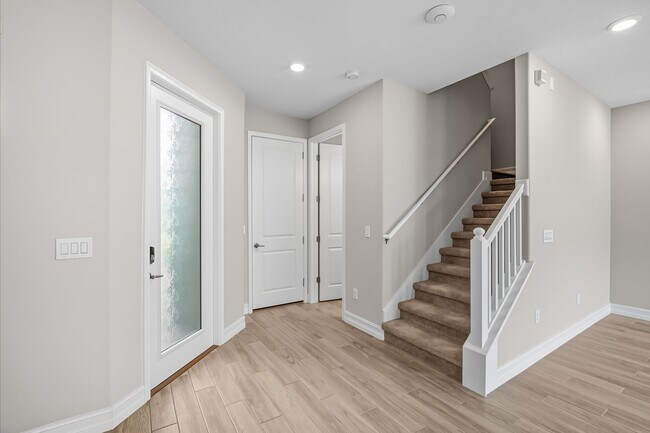 Photo - Modern 3BR/2.5BA Townhome in Estancia – Re...