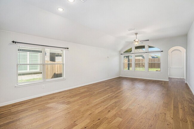 Photo - 2805 Chestnut Ln