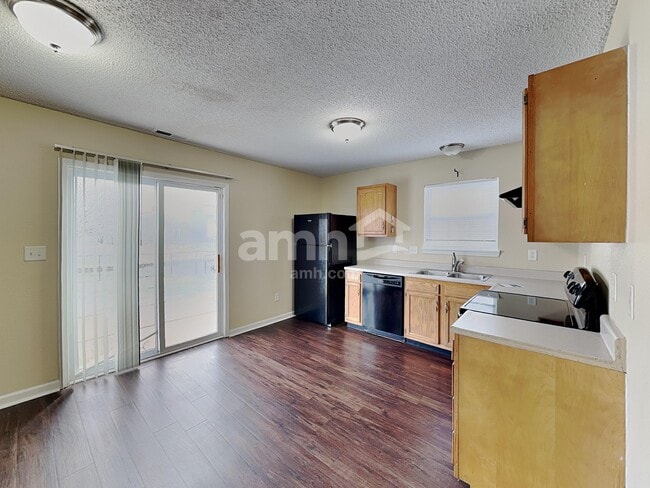 Photo - 1783 Blue Lake Dr