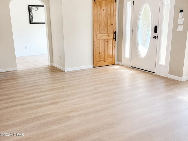 3213 Azalea Cir