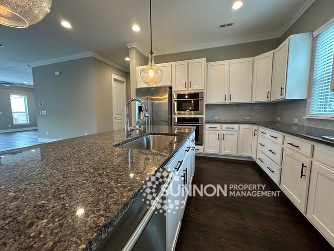 Photo - Beautiful 3-Story Townhome in the Heart of the Arts District