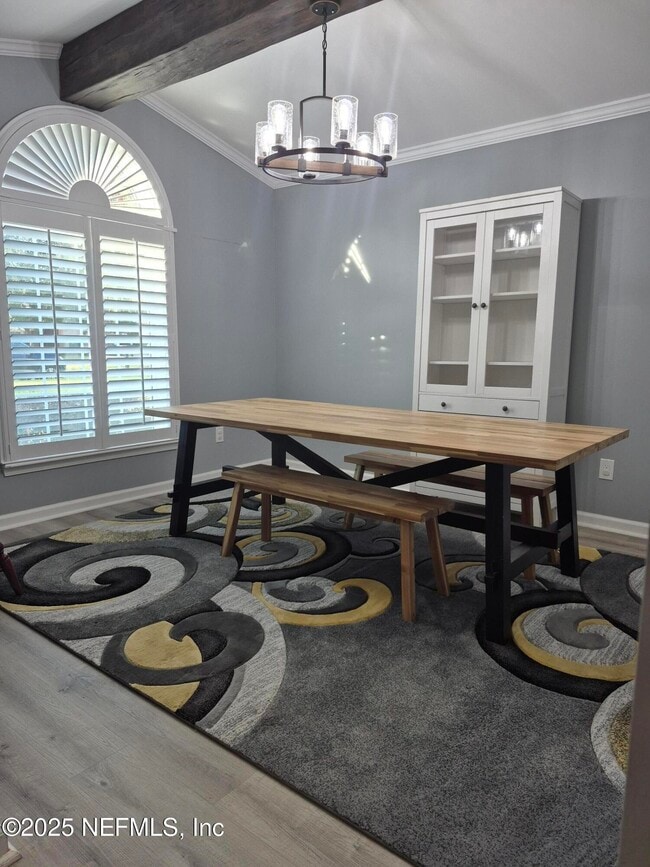 Photo - 1688 Northglen Cir