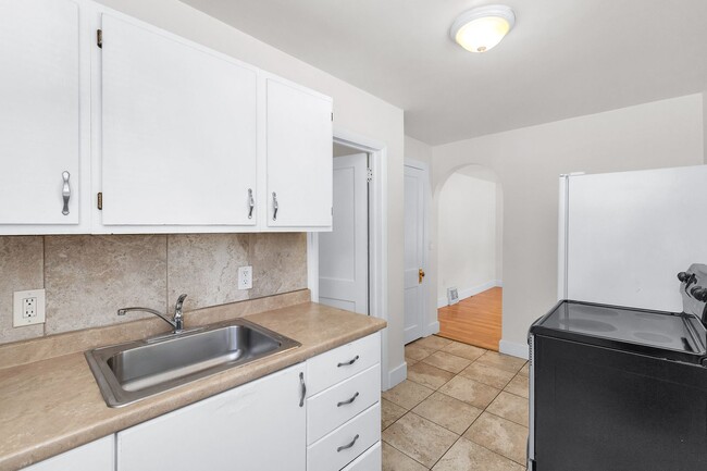Building Photo - Eccles-Triplex Unit #1 Rental