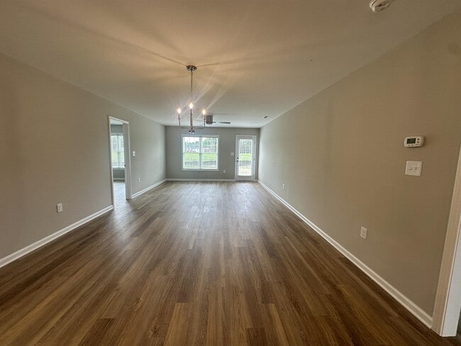 Photo - 815 Middleton Rd