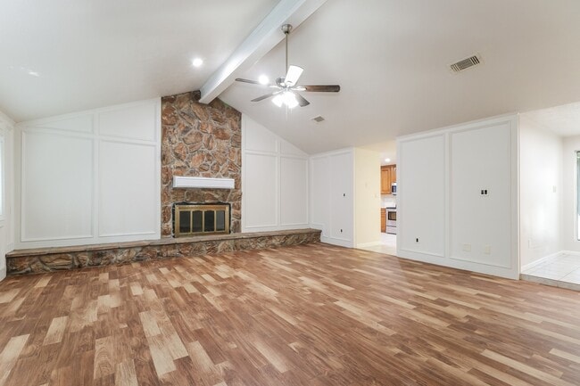 Photo - 2127 Round Wind Trail