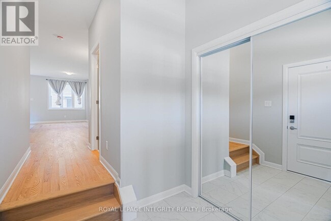 Photo - 96 Osler St