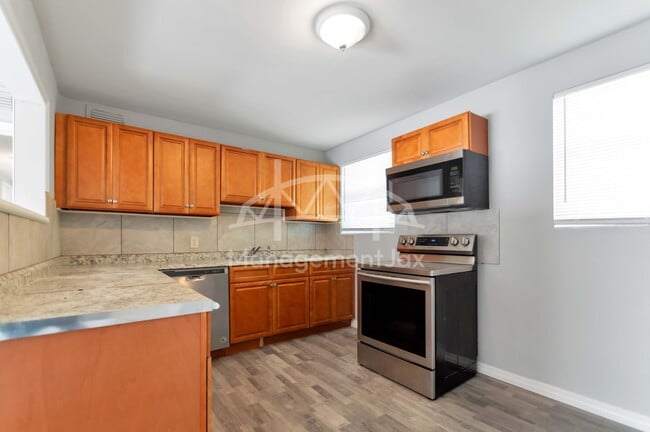 Photo - 6746 Helston Ct