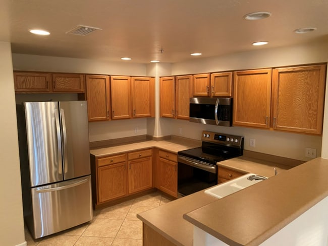 Building Photo - 19700 N 76th St