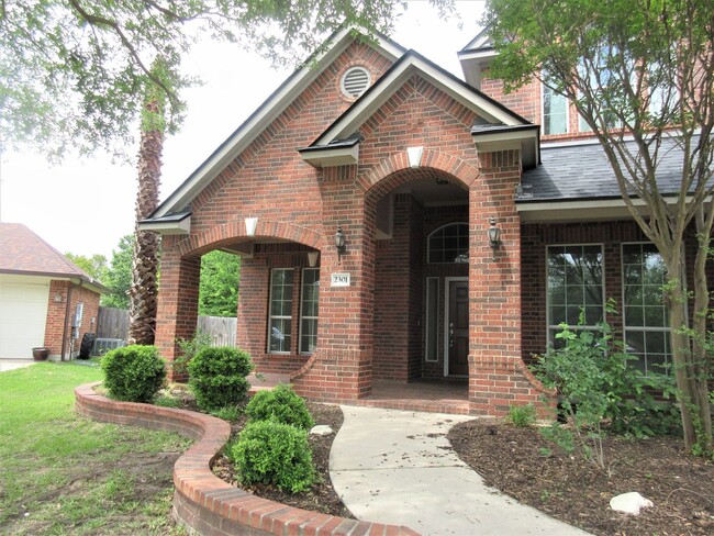Large 4-bedroom with Office in the Estates... - Large 4-bedroom with Office in the Estates... House