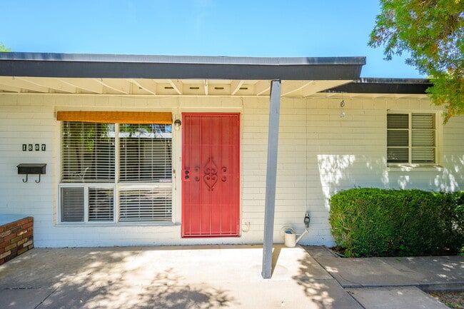 Photo - 1807 E Colter St Unit 1807 E Colter St
