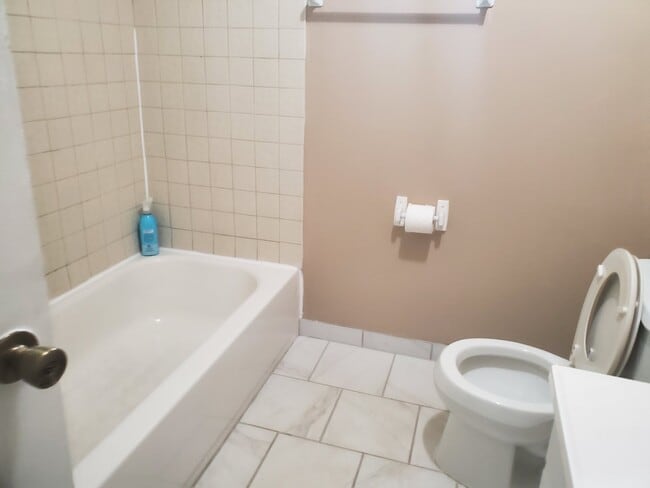 Photo - 801 W Michigan Ave Unit 1