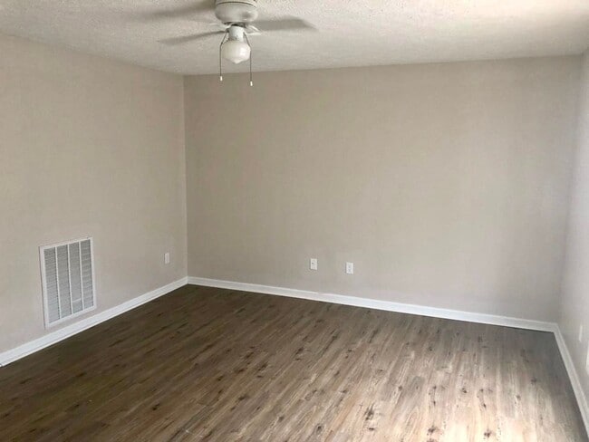 Photo - 3 Bedroom Townhouse