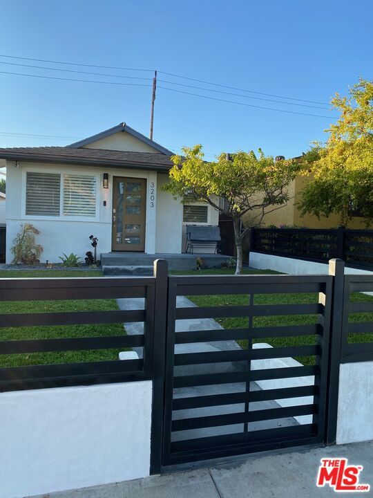 Building Photo - 3203 W Chandler Blvd