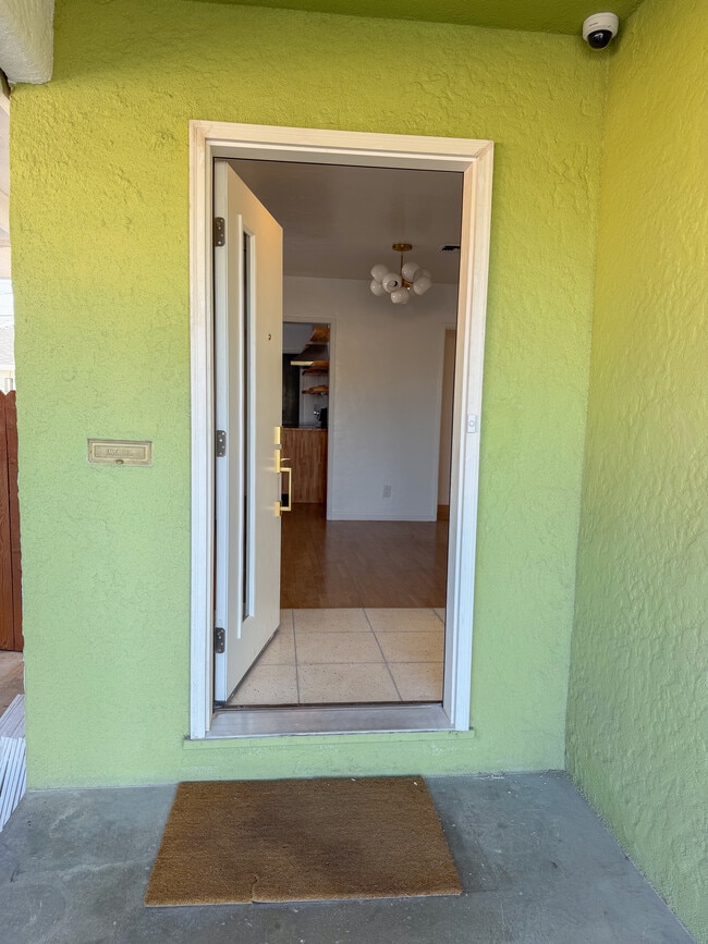 Photo - 925 Park Paseo