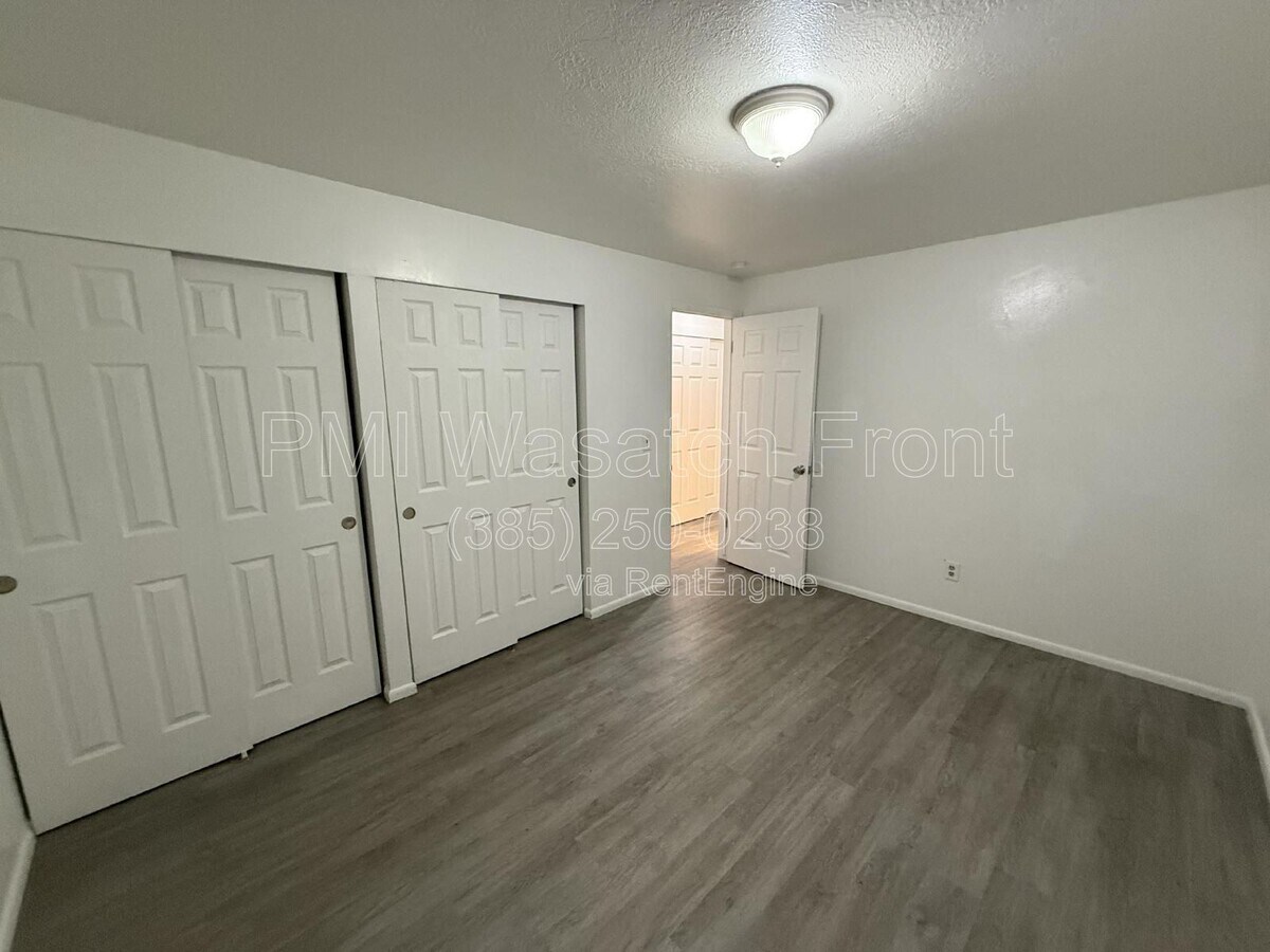 Photo - 211 W 4850 S