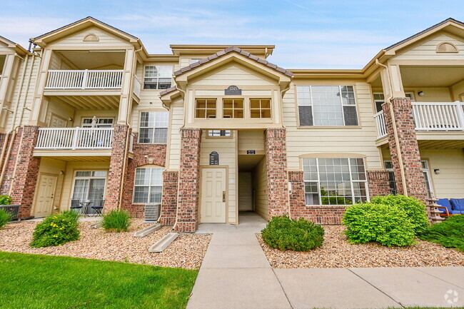 Building Photo - $1,650- 1 Bed, 1 Bath Condo in Aurora with... Unit #13-303