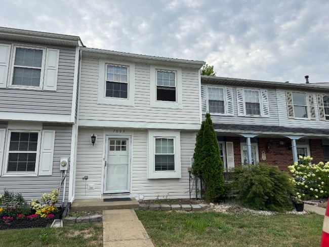 Building Photo - 7005 Lafayette Square Rental