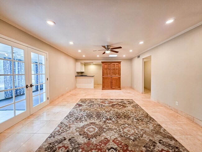 1501 E Fairfield St