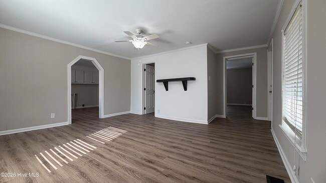 Photo - 3746 Cameron St