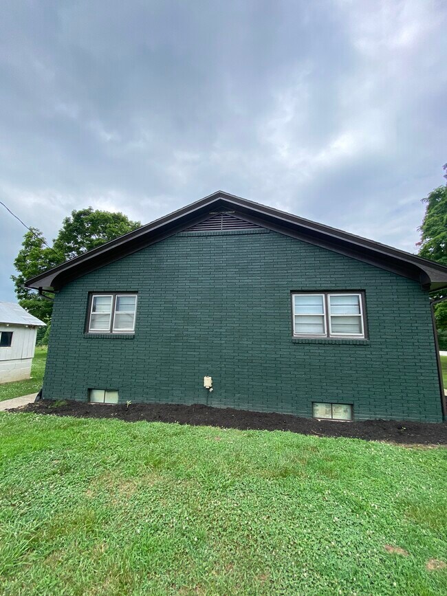 Photo - 9606 Highway 1389