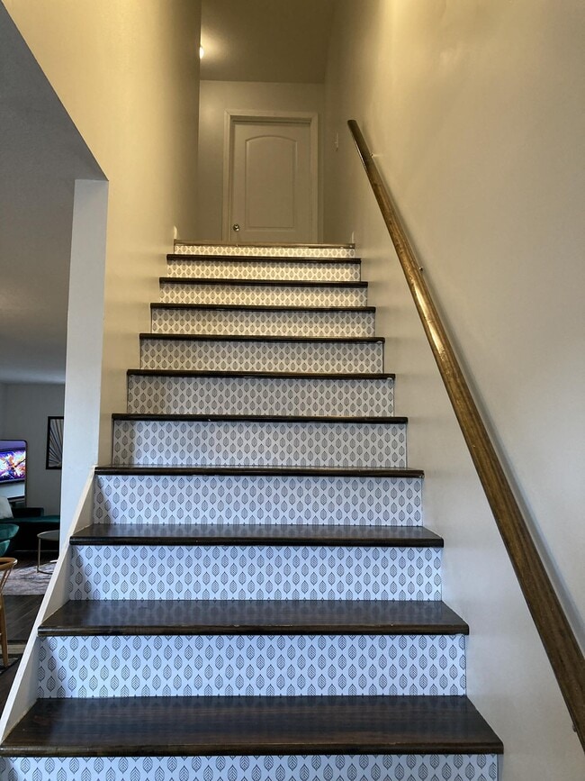 Photo - Laurel Flats LLC.