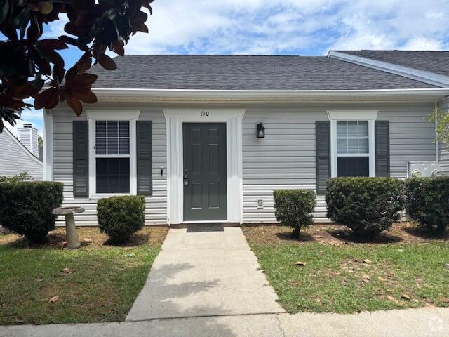 Building Photo - 710 Faircloth Ct Rental