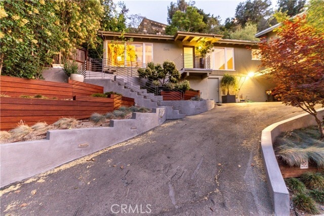 Photo - 2412 Canyon Oak Dr House