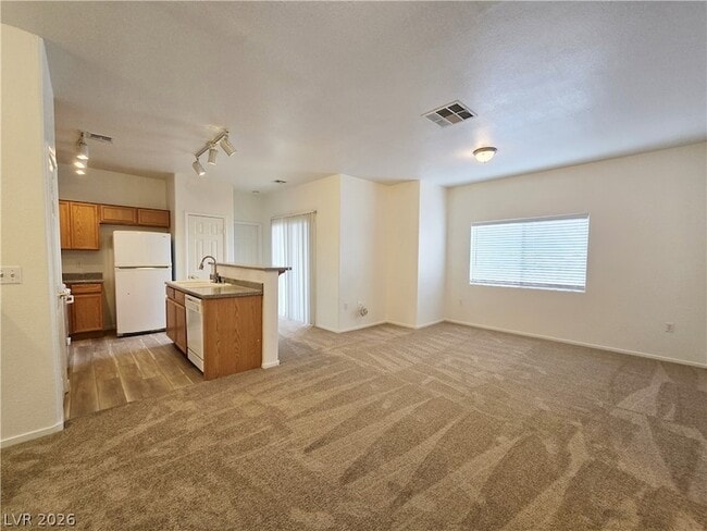 Photo - 6320 Desert Leaf St