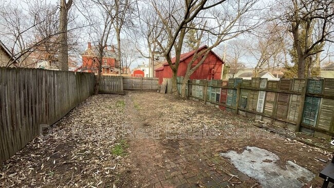 Photo - 808 Campbell Ave