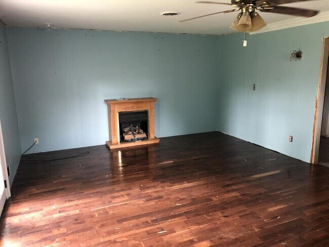 Photo - 10217 Dodge Ln