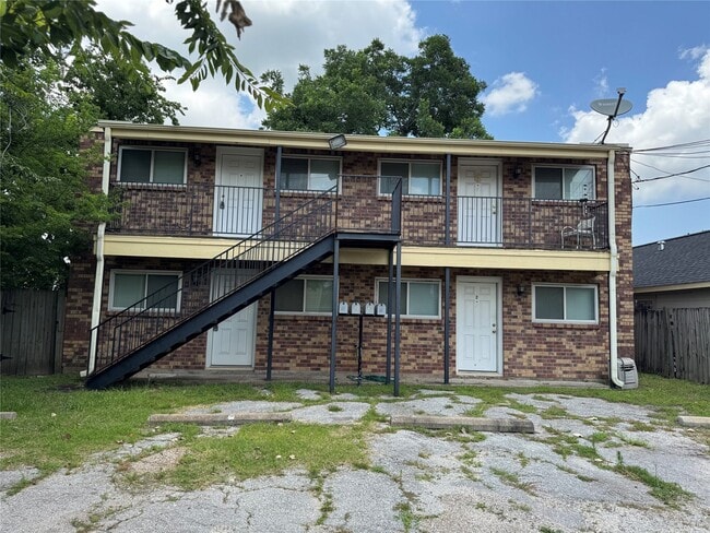 Building Photo - 1405 2nd St Unit 1 Rental