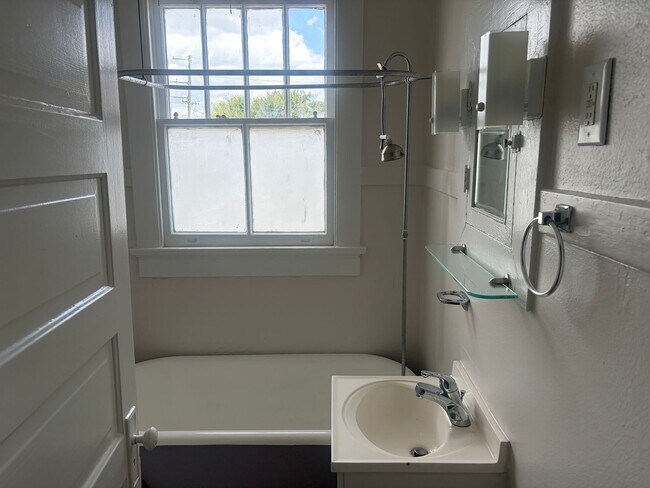 4616 Conti St Unit 4616-2A