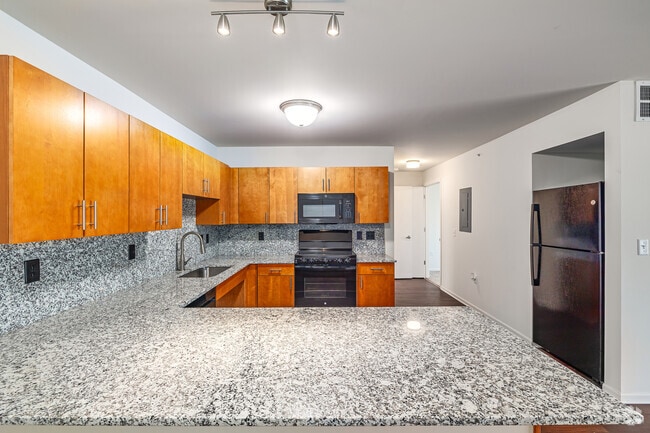 1BD, 1BA - 700SF - Steedman Apartments