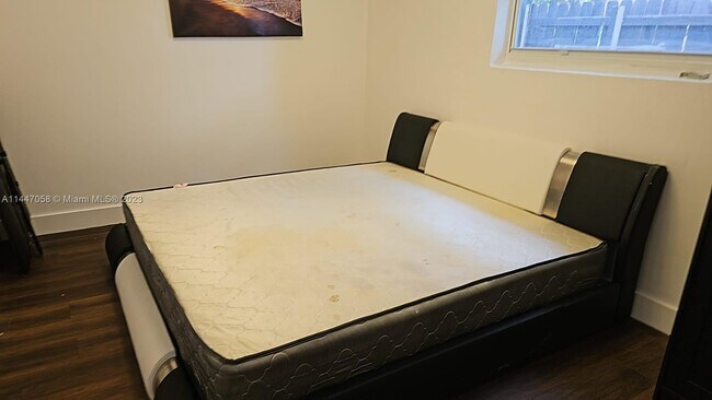 Photo - 1824 NW 36th Ct