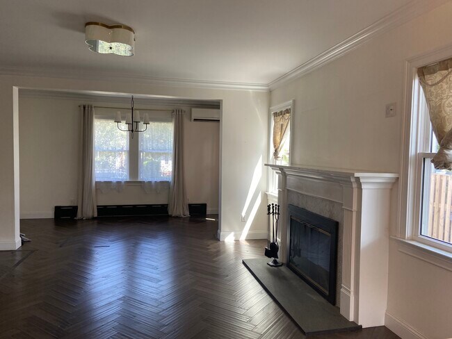 Photo - 3638 211th St